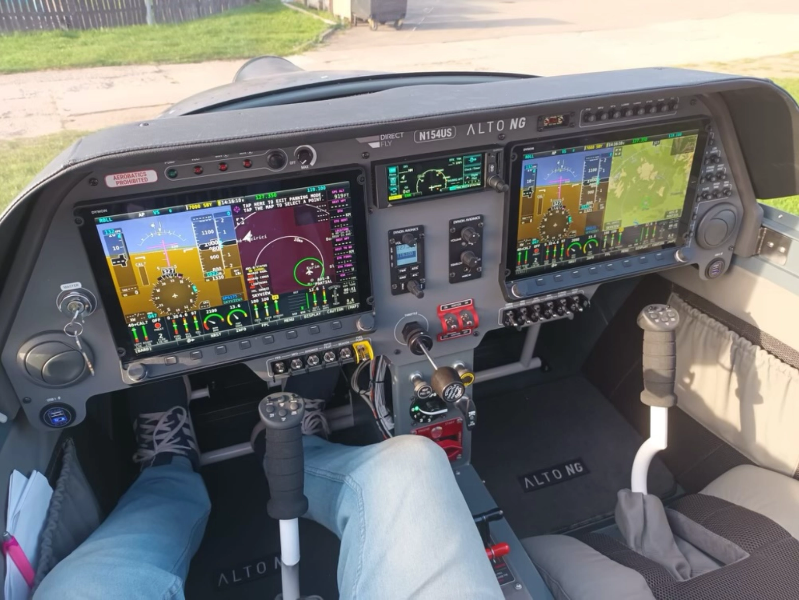 Alto NG airplane panel